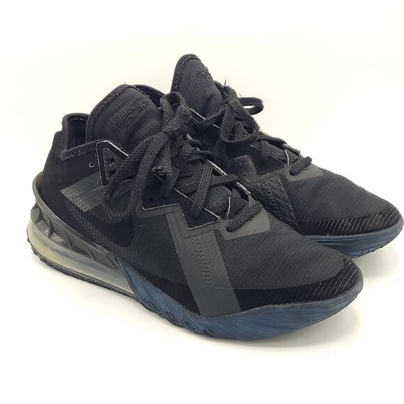 Nike Lebron XVIII Low Triple Black CV7562-004 men\'s size 7.5 main image 8